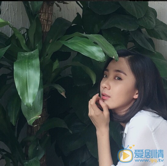 父亲的身份徐丹妮是谁扮演的？徐丹妮的扮演者朱颜曼滋个人资料简介及生活写真照欣赏