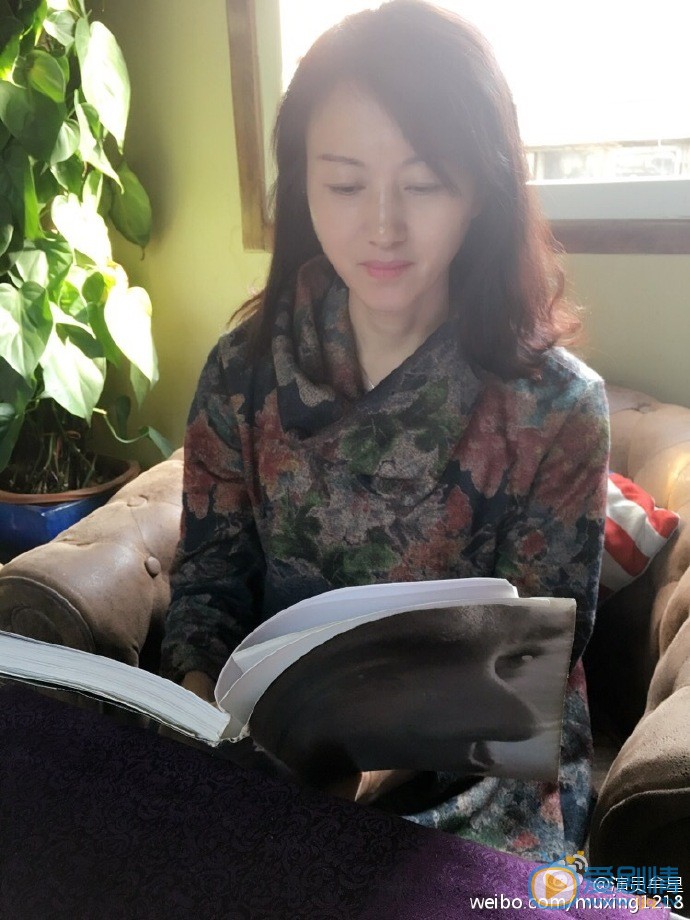 牟星家人合照 牟星高清写真_牟星高清剧照