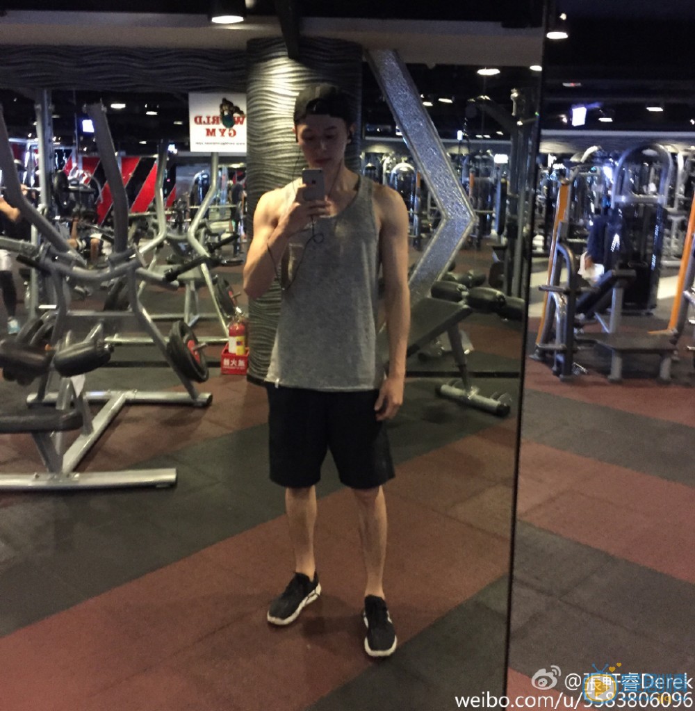 张轩睿健身照 张轩睿高清写真_张轩睿高清剧照