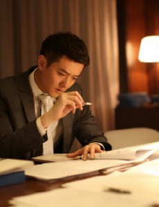 爱的追踪陈晓阳是谁扮演的？陈晓阳扮演者初俊辰个人资料介绍及写真生活照欣赏