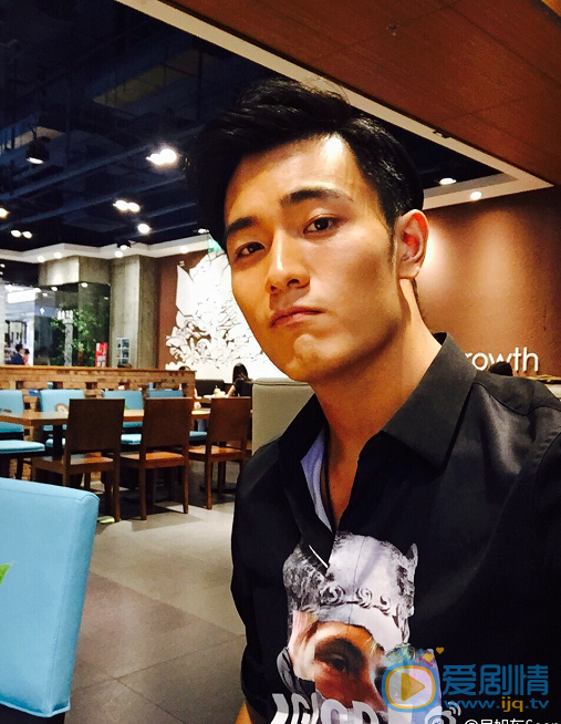 致单身男女赵大伟是谁扮演的？赵大伟扮演者吴旭东个人资料介绍及写真生活照欣赏