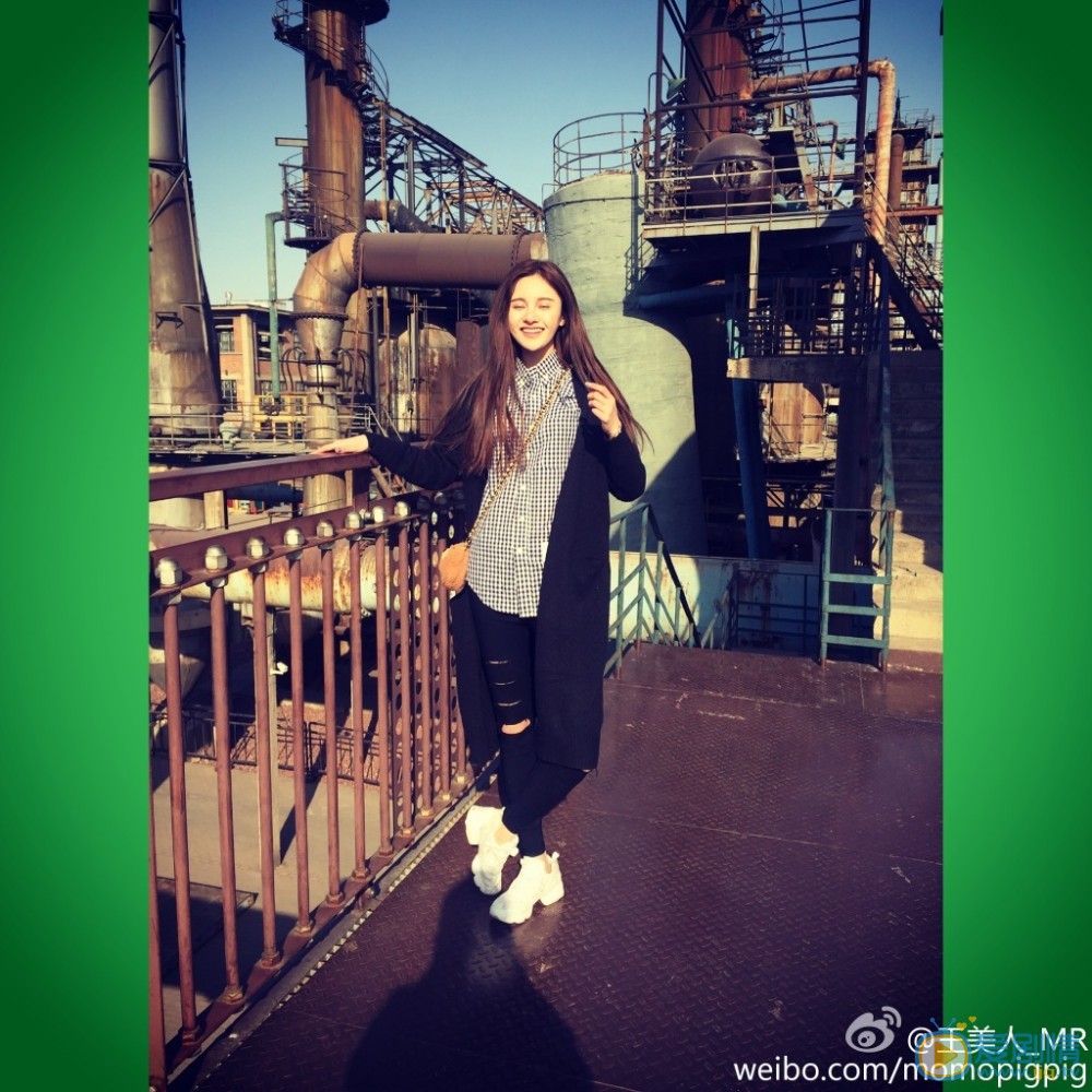 王美人旅行照 王美人高清写真_王美人高清剧照