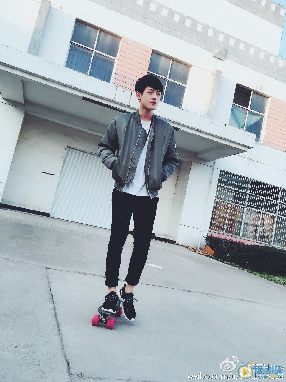 胡耘豪生活照 胡耘豪高清写真_胡耘豪高清剧照