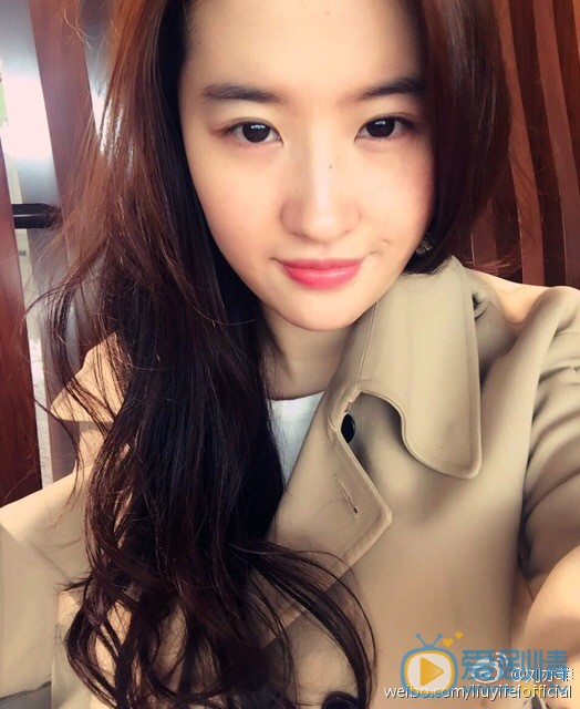 刘亦菲生活自拍照 刘亦菲高清写真_刘亦菲高清剧照