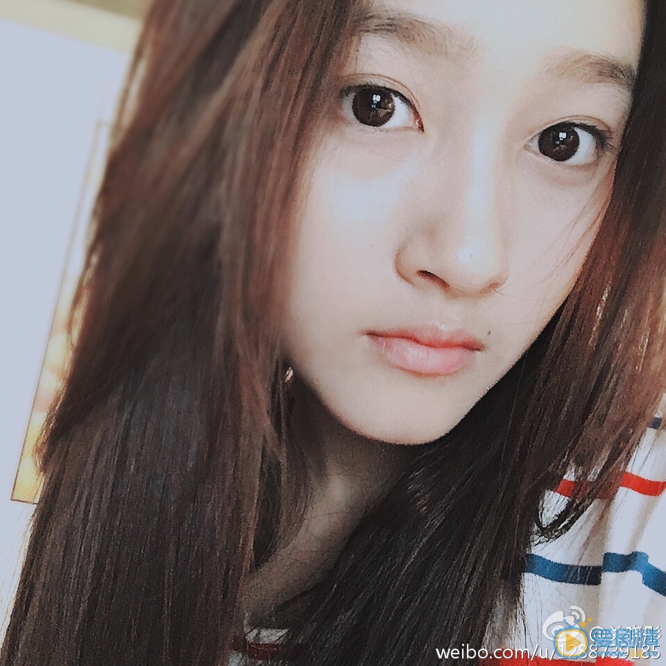 关晓彤生活照 关晓彤高清写真_关晓彤高清剧照