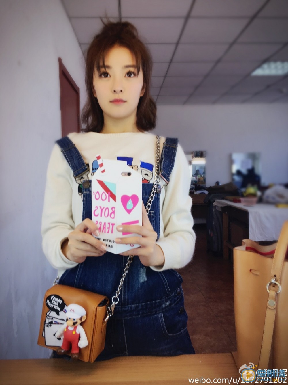 种丹妮丸子头造型 种丹妮高清写真_种丹妮高清剧照