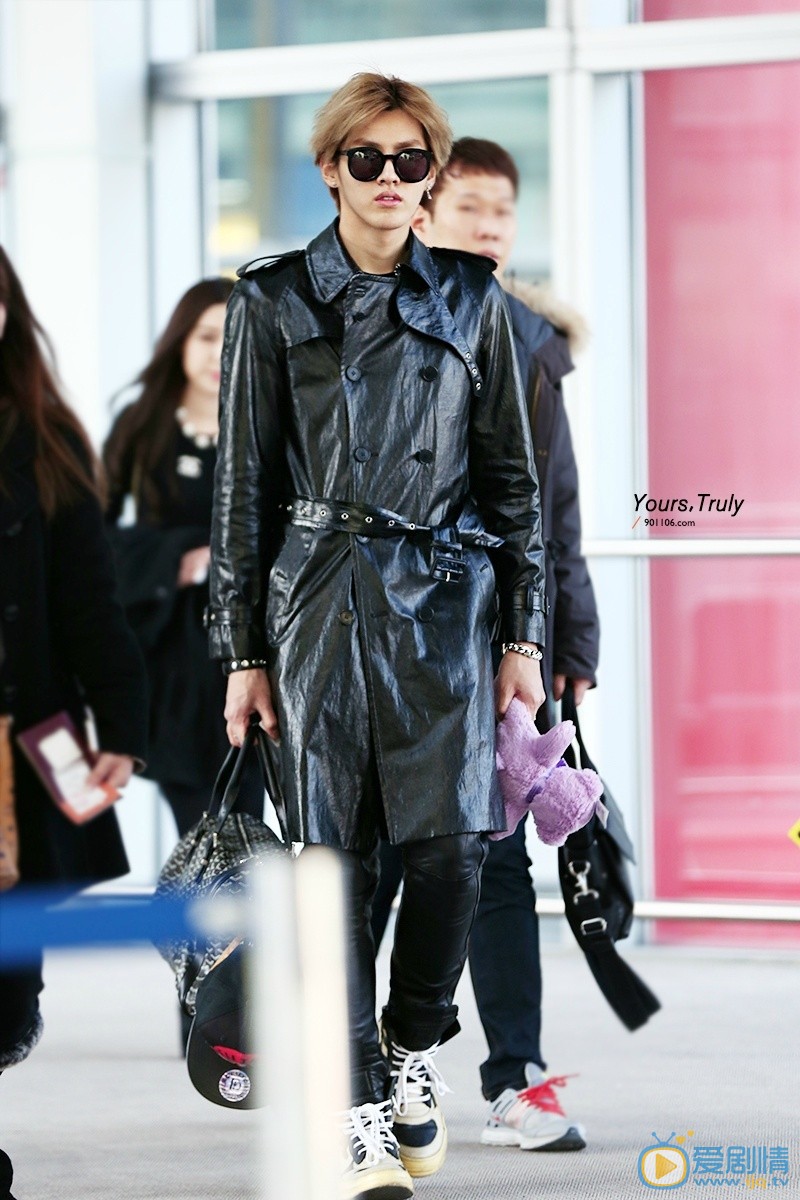 吴亦凡机场潮服照 吴亦凡高清写真_吴亦凡高清剧照