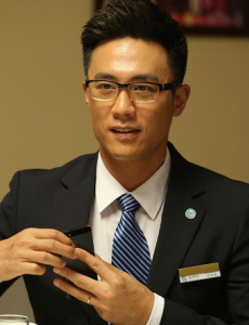 女不强大天不容第9集预告 吕方成投资墓地