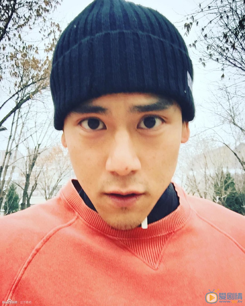 彭于晏自拍生活照 彭于晏高清写真_彭于晏高清剧照