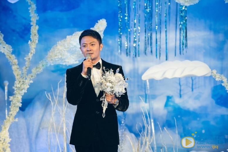 印小天和哈琳娜结婚照 印小天高清写真_印小天高清剧照