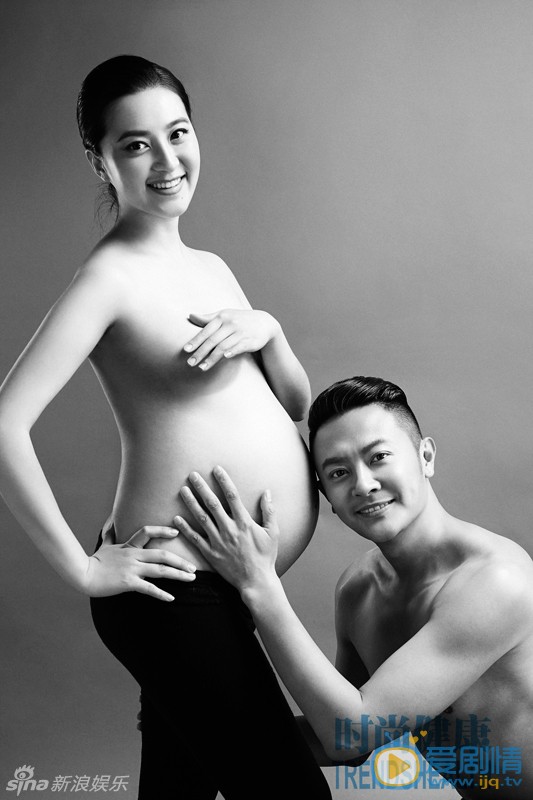 印小天哈琳娜孕照 印小天老婆孕照写真