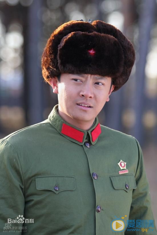 印小天军装照 印小天高清写真_印小天高清剧照