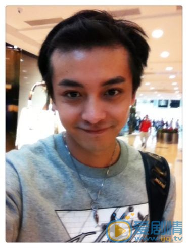 李佳航生活照 李佳航高清写真_李佳航高清剧照