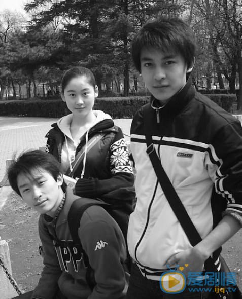 李佳航大学生活照 李佳航高清写真_李佳航高清剧照