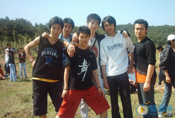 李佳航大学生活照 李佳航高清写真_李佳航高清剧照