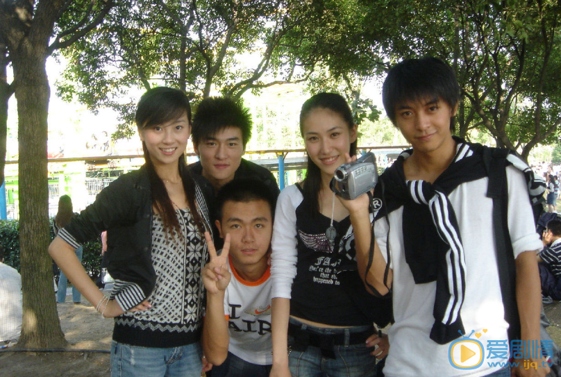 李佳航大学生活照 李佳航高清写真_李佳航高清剧照