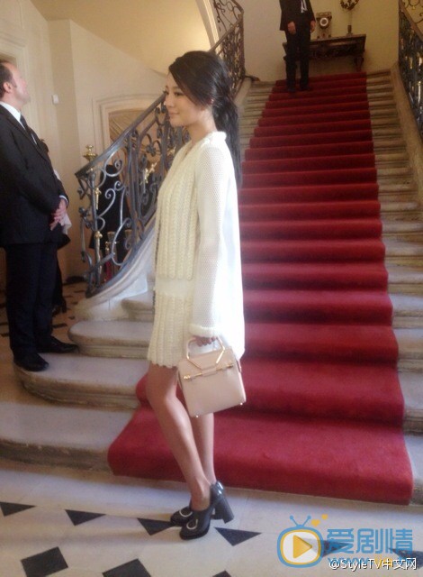 安以轩时尚街拍照 安以轩高清写真_安以轩高清剧照