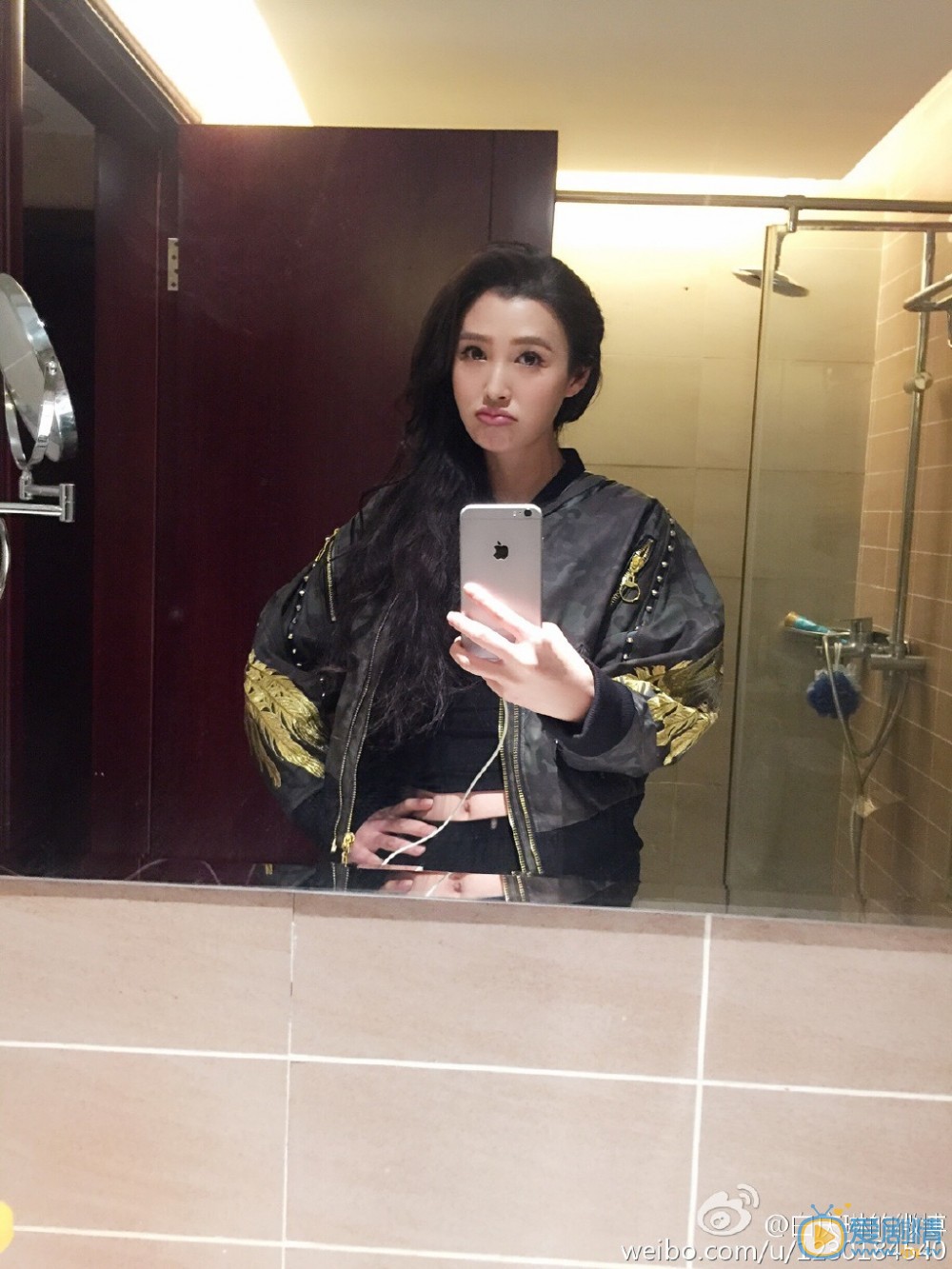 白庆琳嘟嘴卖萌照 白庆琳高清写真_白庆琳高清剧照