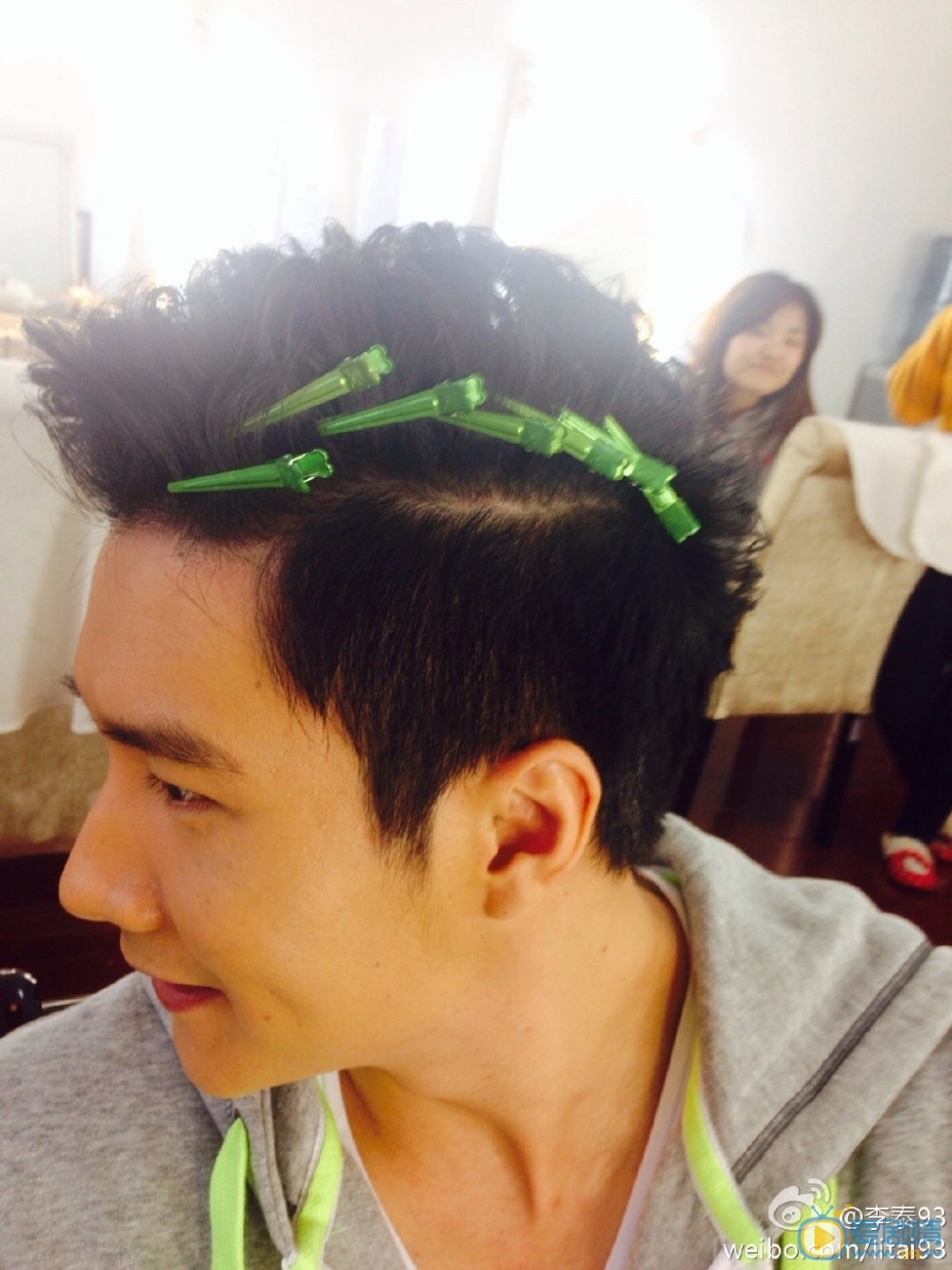 李泰活动照 李泰高清写真_李泰高清剧照