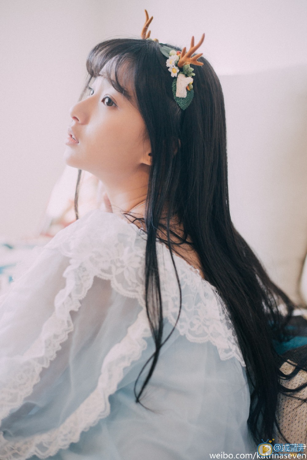戚蓝尹写真《鹿》 戚蓝尹高清写真_戚蓝尹高清剧照