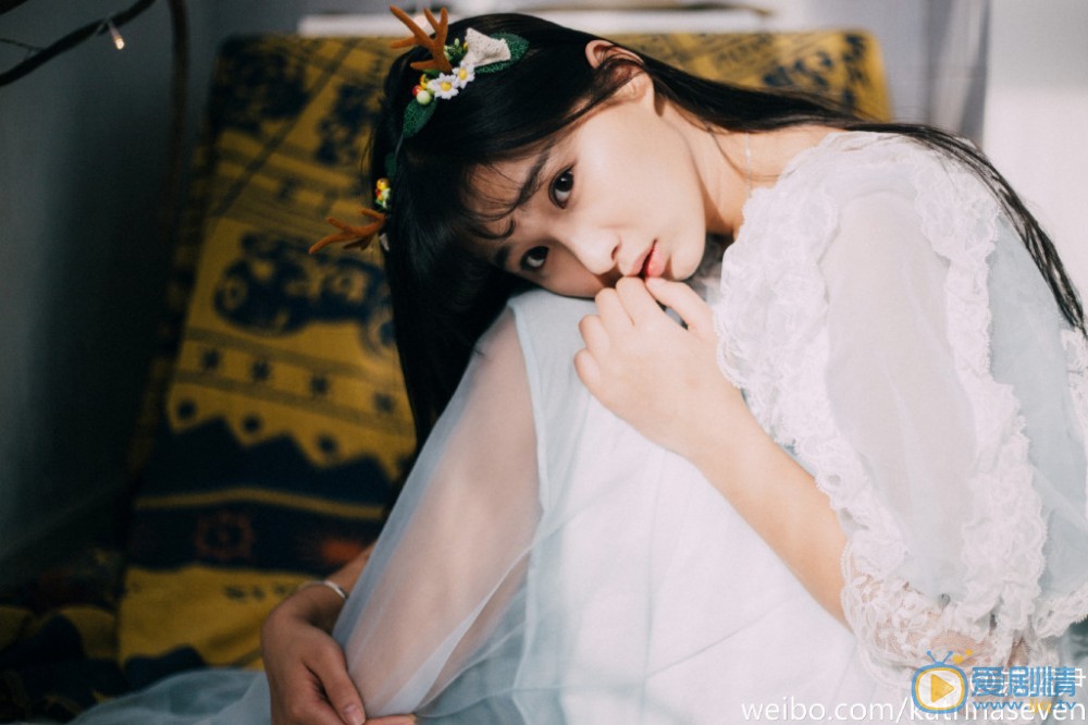 戚蓝尹写真《鹿》 戚蓝尹高清写真_戚蓝尹高清剧照