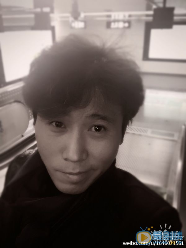 李乃文卖萌表情包 李乃文高清写真_李乃文高清剧照