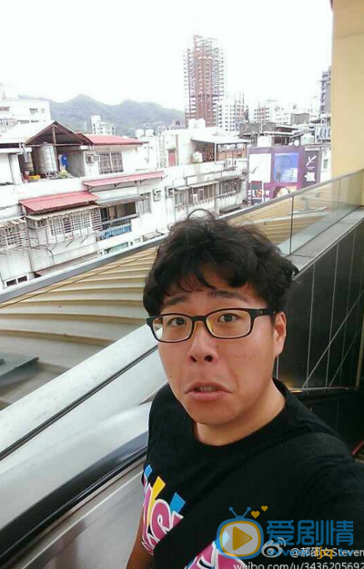 郝劭文生活照 郝邵文生活照