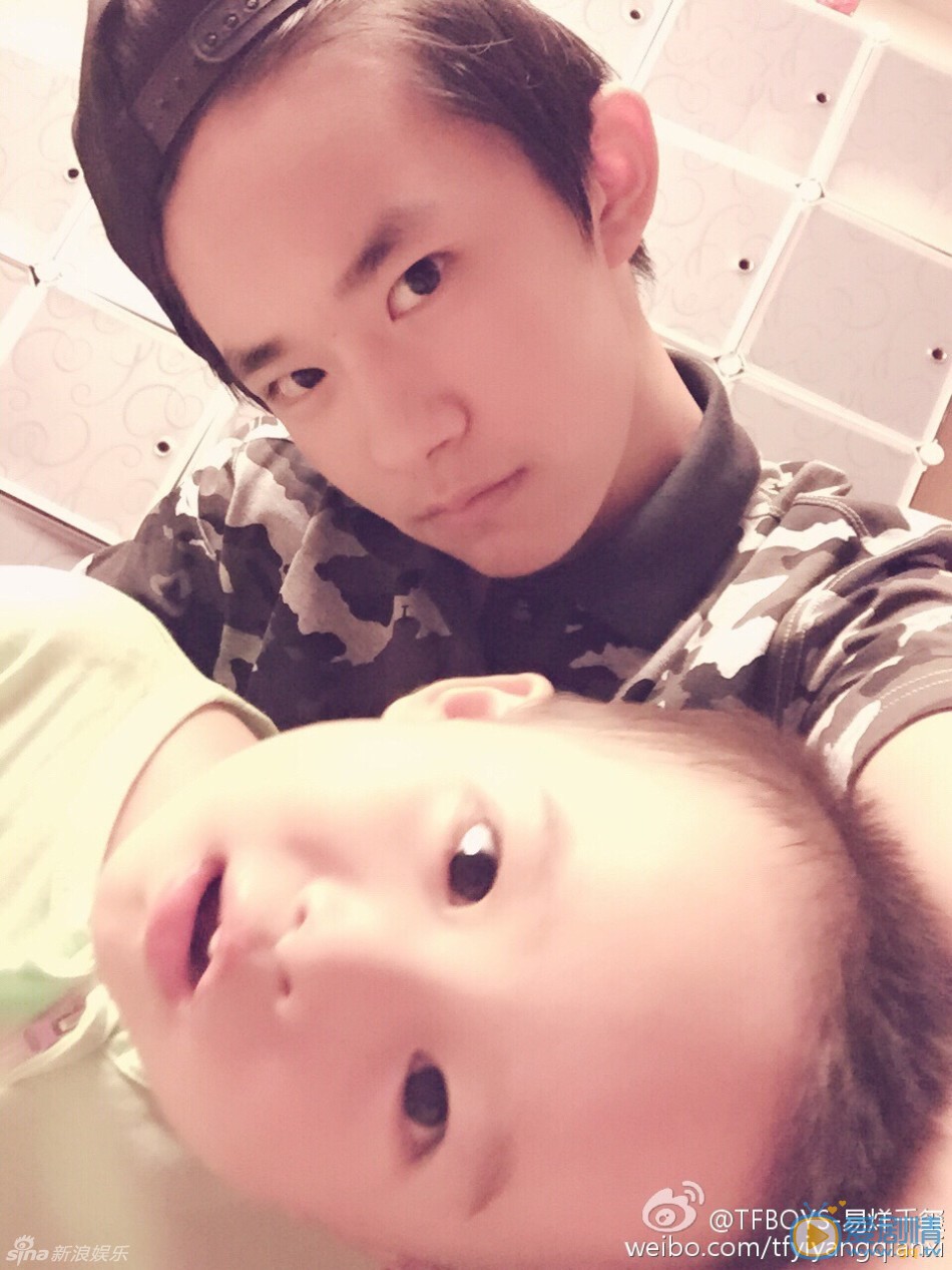 易烊千玺易烊千玺和弟弟 易烊千玺高清写真_易烊千玺高清剧照
