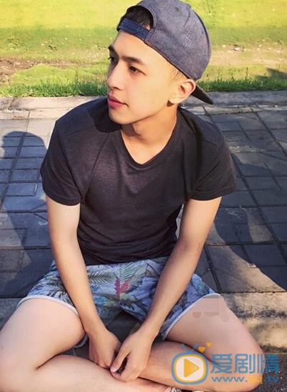 黄德毅生活照 黄德毅高清写真_黄德毅高清剧照