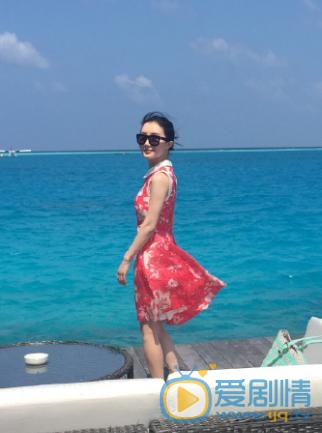 舒畅马尔代夫海边照 舒畅马尔代夫海边照