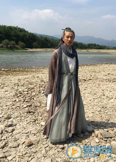 赵立新片场照 赵立新片场照