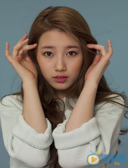 裴秀智包包代言照 裴秀智广告代言