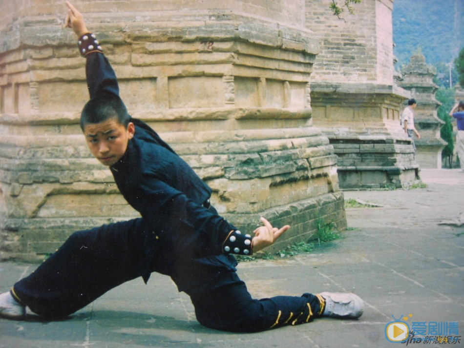 王宝强少林学武 王宝强高清写真_王宝强高清剧照