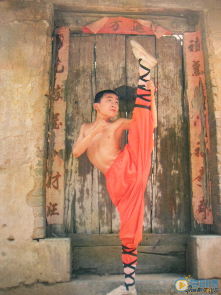 王宝强少林学武 王宝强高清写真_王宝强高清剧照