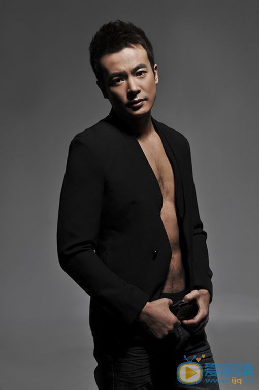 于波型男肌肉照 于波高清写真_于波高清剧照