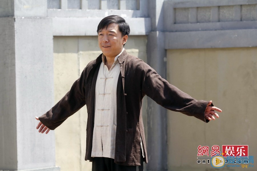黄渤《青岛往事》剧照 黄渤高清写真_黄渤高清剧照