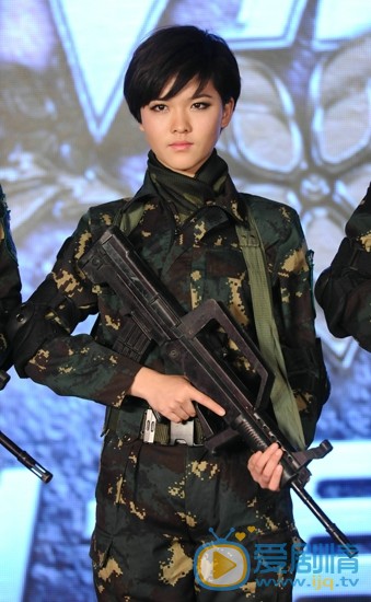 王洋《麻辣女兵》剧照 王洋高清写真_王洋高清剧照