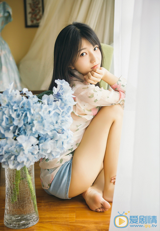 白卉子清新写真 白卉子高清写真_白卉子高清剧照