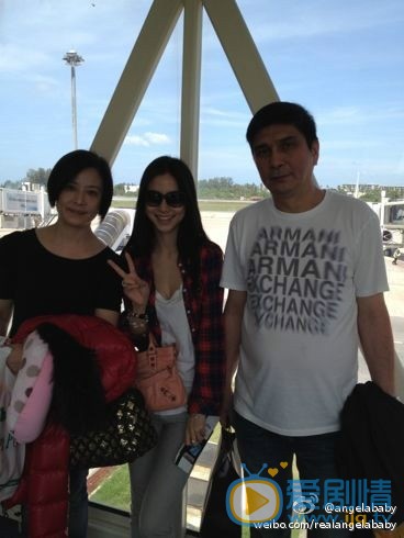 杨颖家人合照 杨颖高清写真_杨颖高清剧照