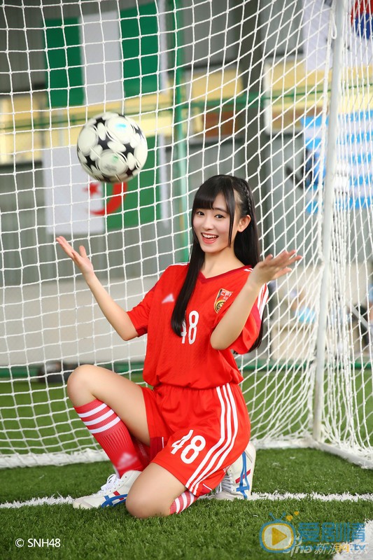 鞠婧祎世界杯MV照
