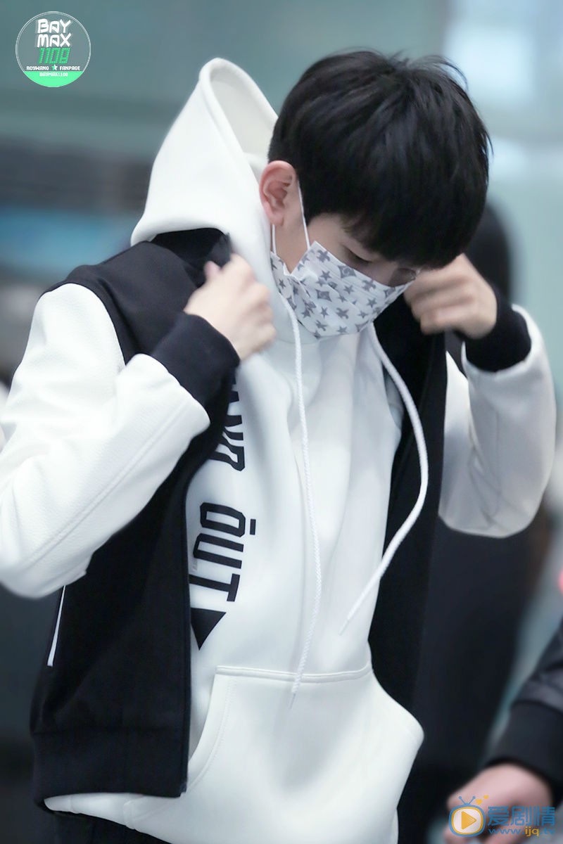 王源机场照 王源高清写真_王源高清剧照