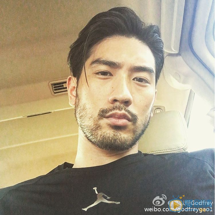高以翔生活照 高以翔高清写真_高以翔高清剧照