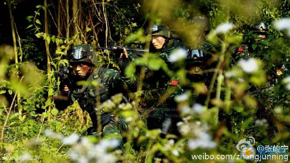 张峻宁帅气军装 张峻宁高清写真_张峻宁高清剧照