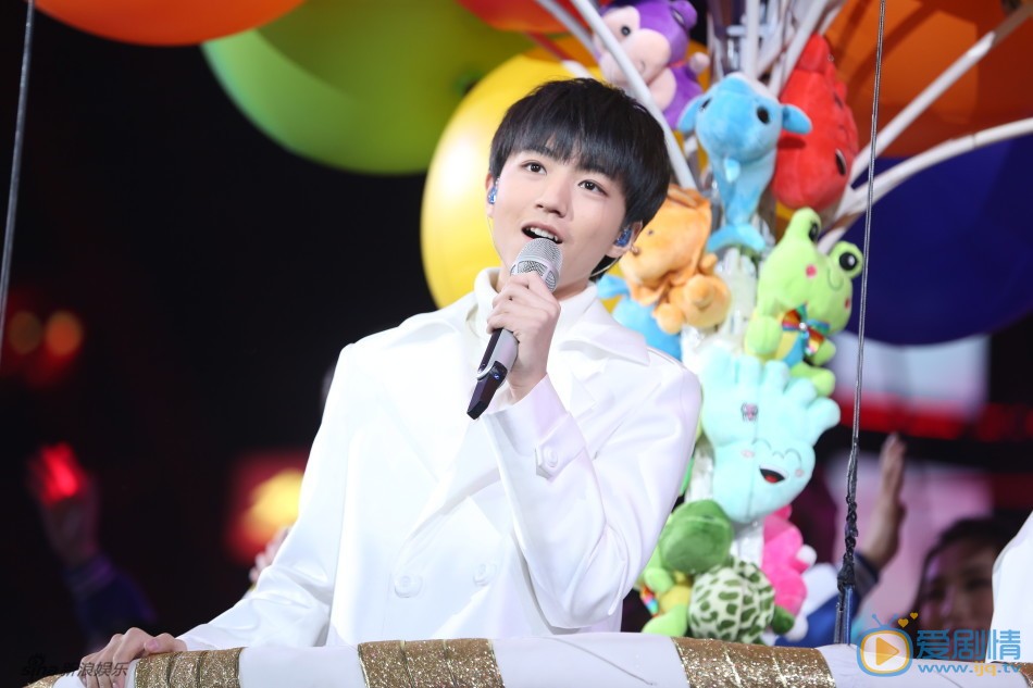 王俊凯演出照 王俊凯高清写真_王俊凯高清剧照