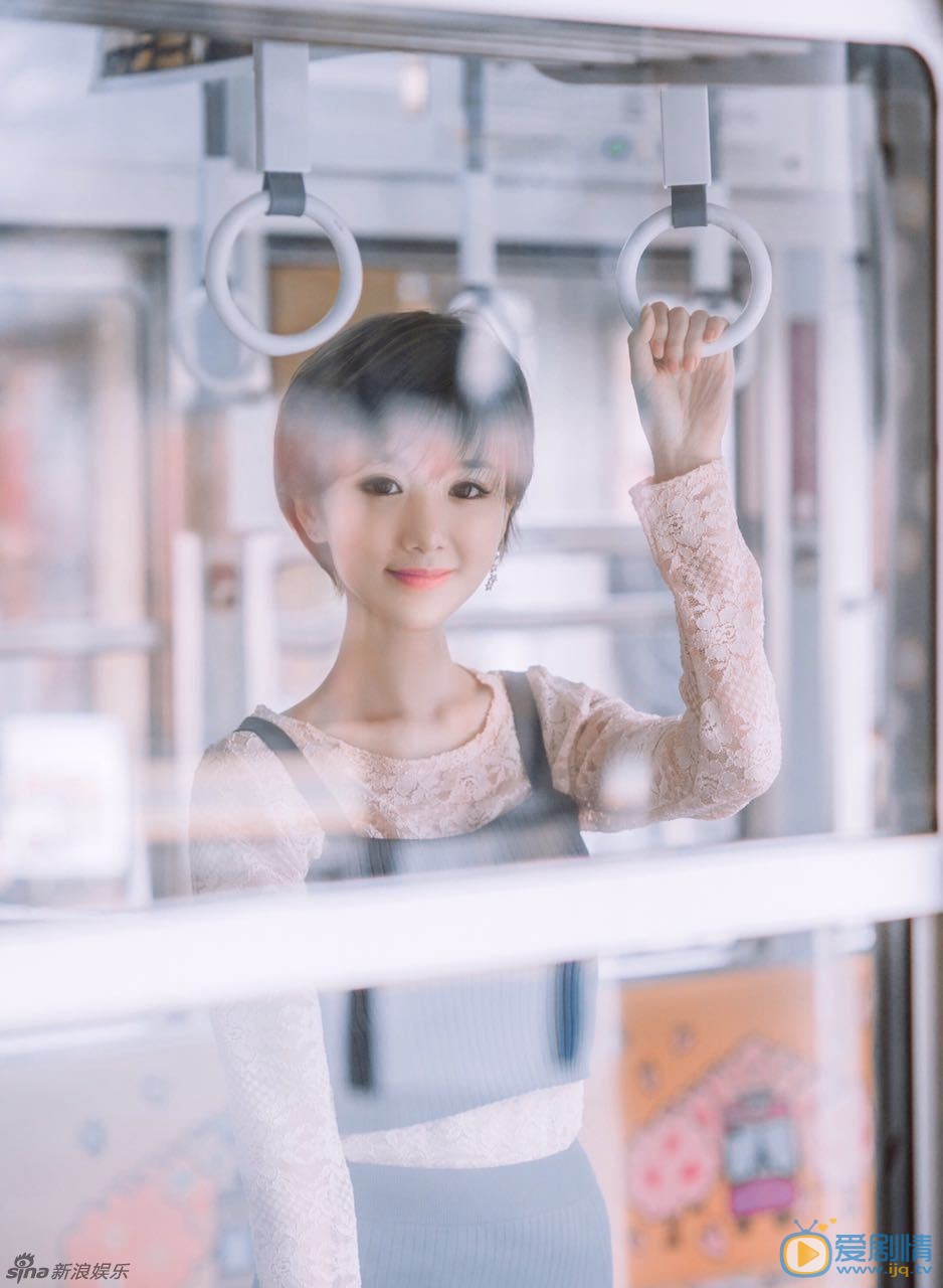 毛晓彤街拍写真 毛晓彤高清写真_毛晓彤高清剧照