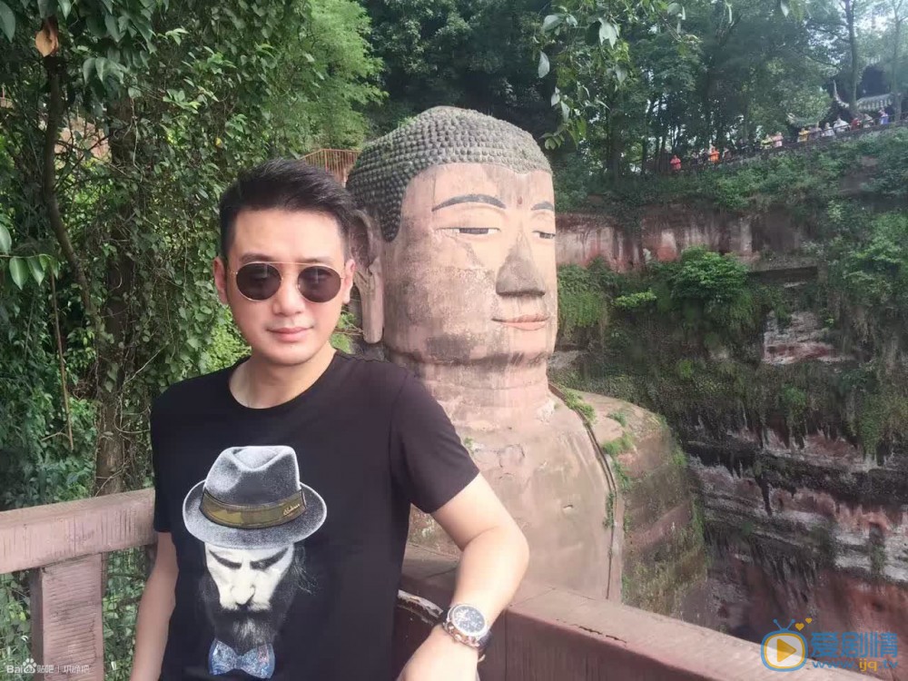 巩峥旅游照 巩峥高清写真_巩峥高清剧照