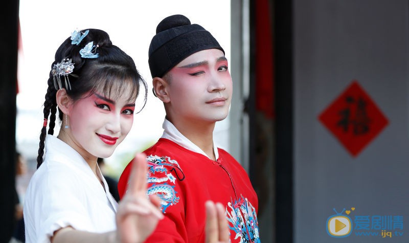何晟铭妩媚戏装 何晟铭高清写真_何晟铭高清剧照