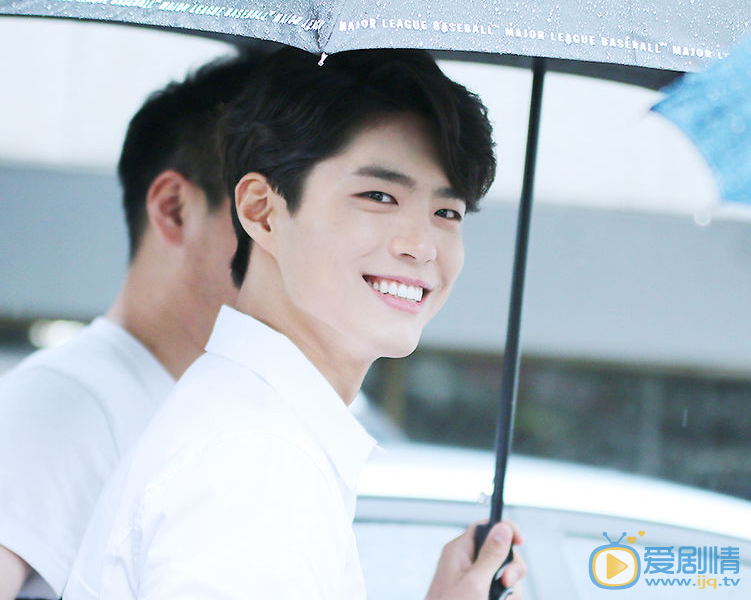 朴宝剑上班路上 朴宝剑高清写真_朴宝剑高清剧照