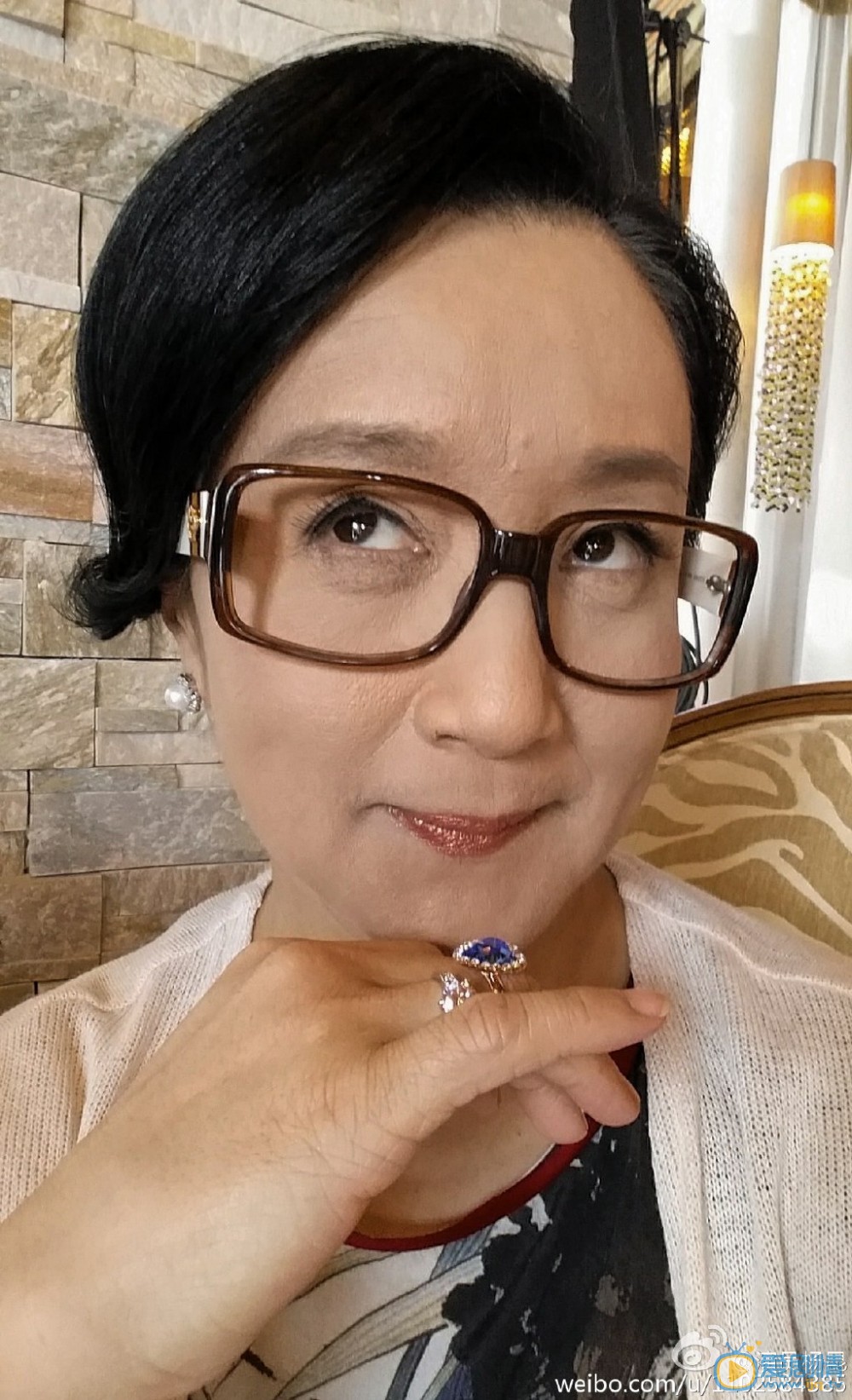 杨昆搞笑自拍 杨昆高清写真_杨昆高清剧照