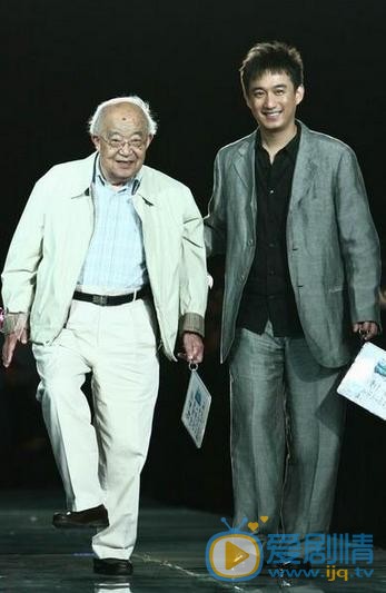 黄磊颁奖典礼照 黄磊高清写真_黄磊高清剧照